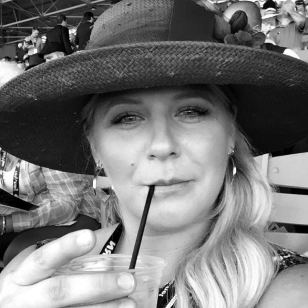 Meet your Posher, Lacey